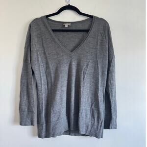 J. Jill Italian Merino Wool Gray V-Neck Sweater Women’s Petite Large L Long